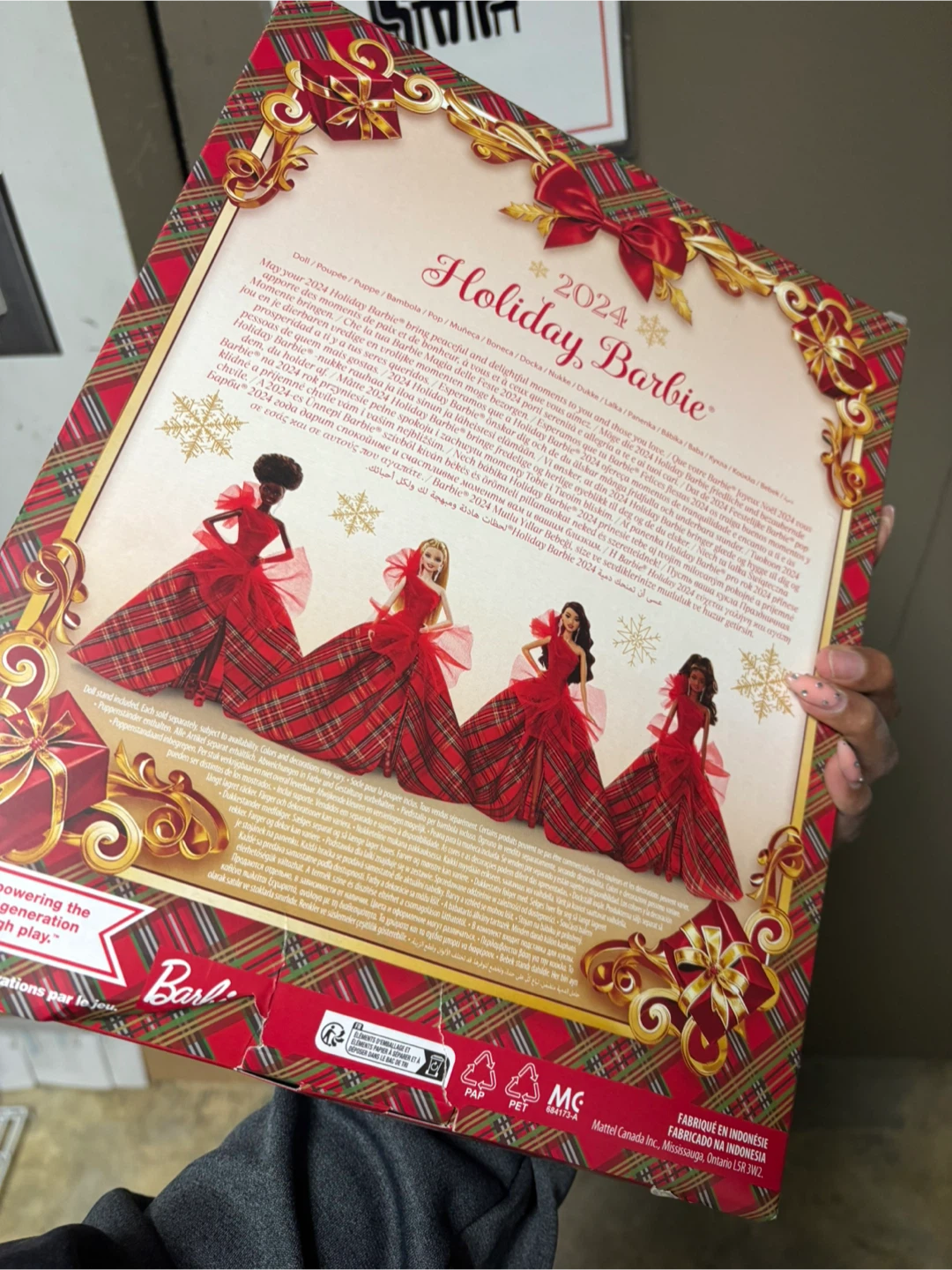 New 2024 Holiday Barbie Doll in Box - photo 5