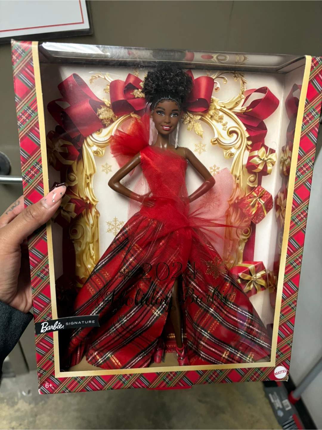 New 2024 Holiday Barbie Doll in Box - photo 4
