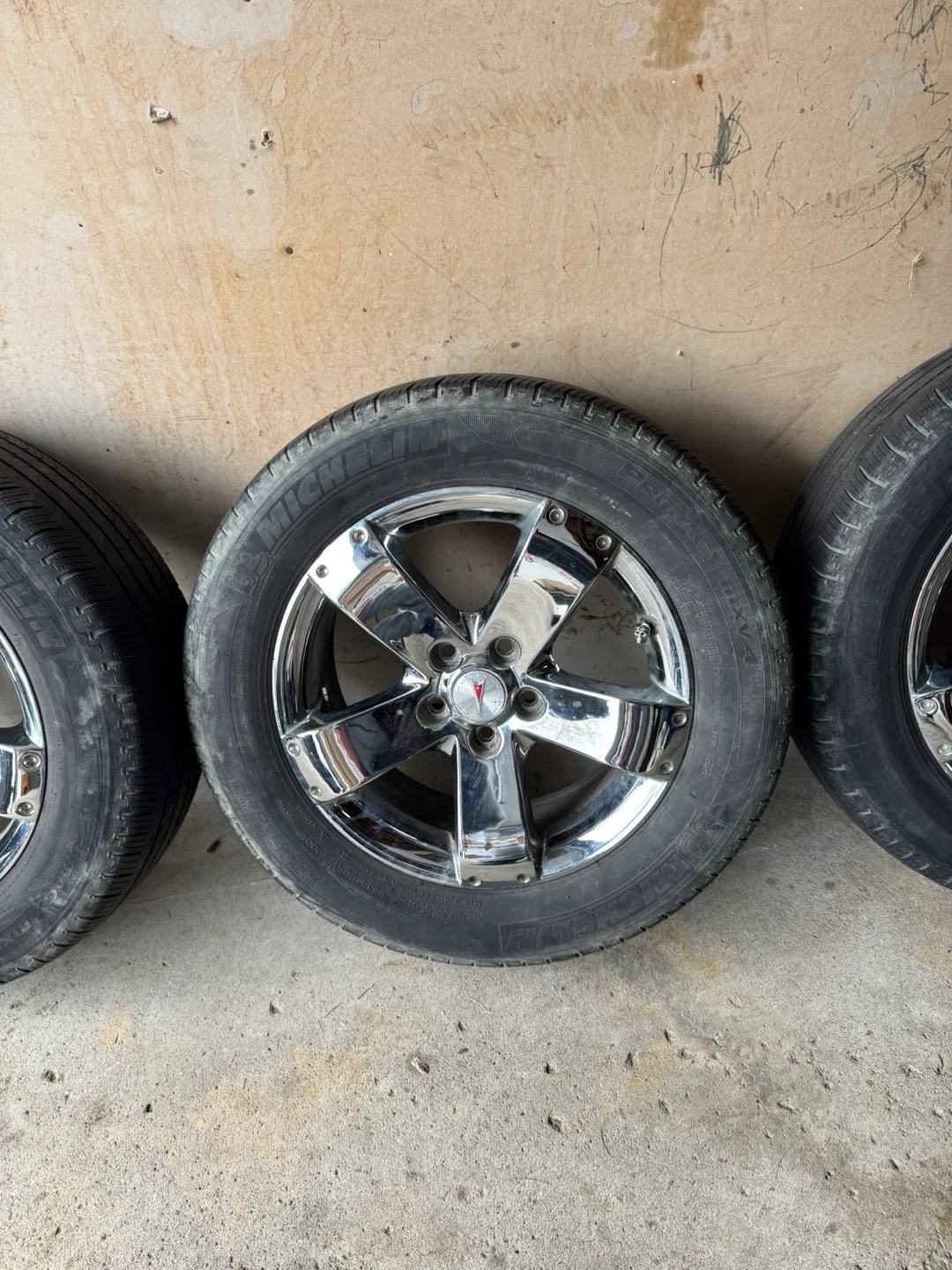Pontiac Chrome Wheels & Michelin Tires - Set of 4 - photo 5