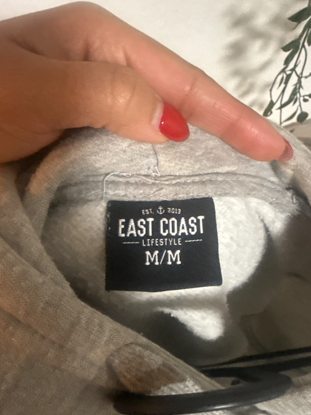 East Coast Lifestyle Crop Hoodie - Size M/M - photo 3