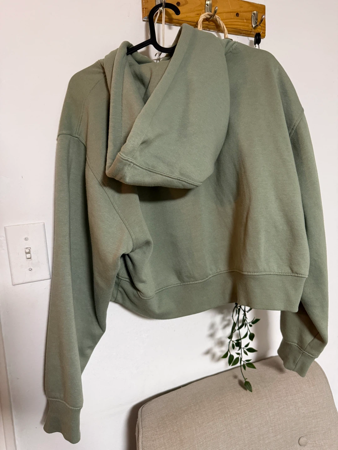 Zara Olive Green Cropped Hoodie - Size L - photo 2