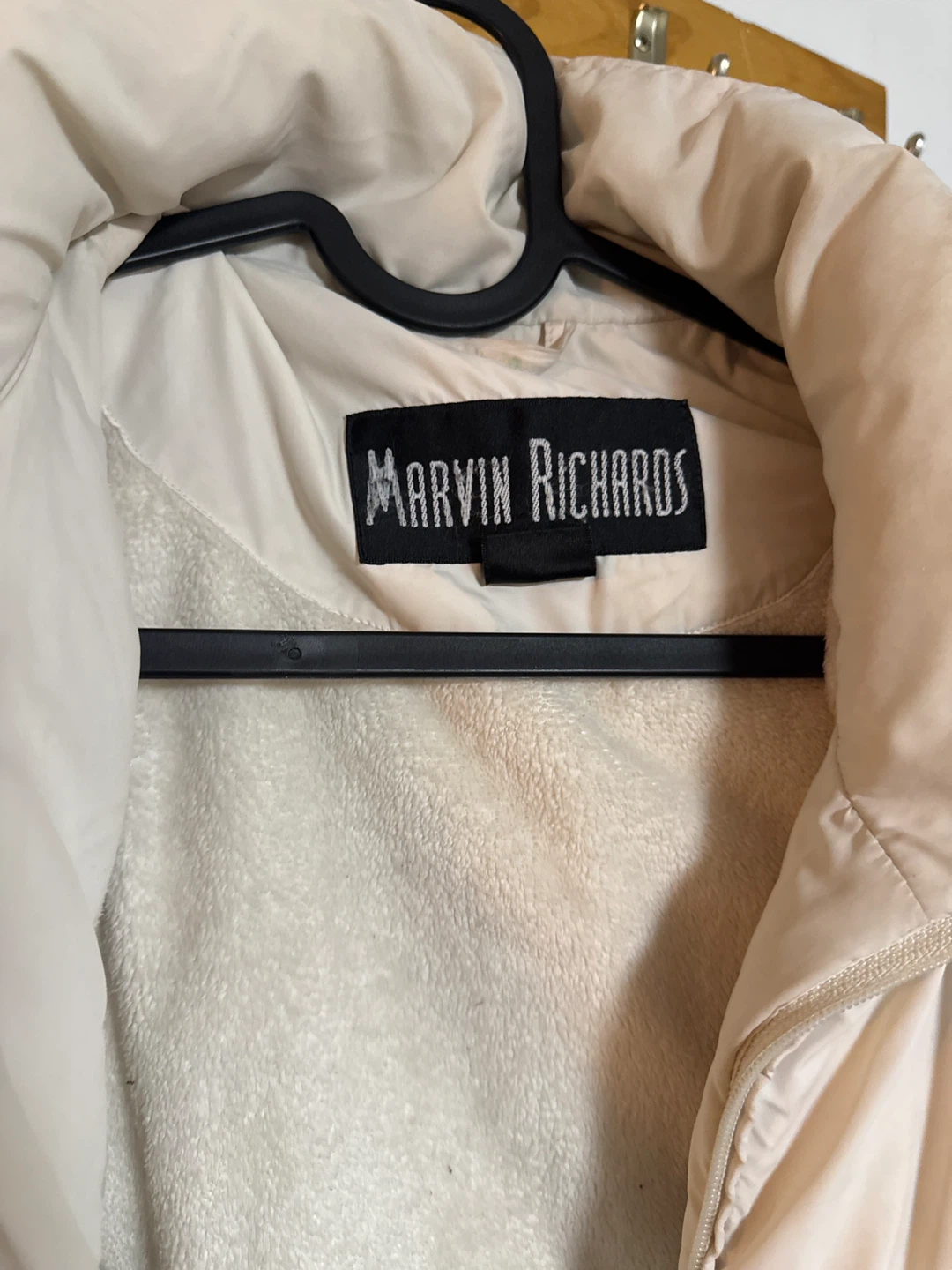 Marvin Richards Beige Puffer Jacket - photo 2