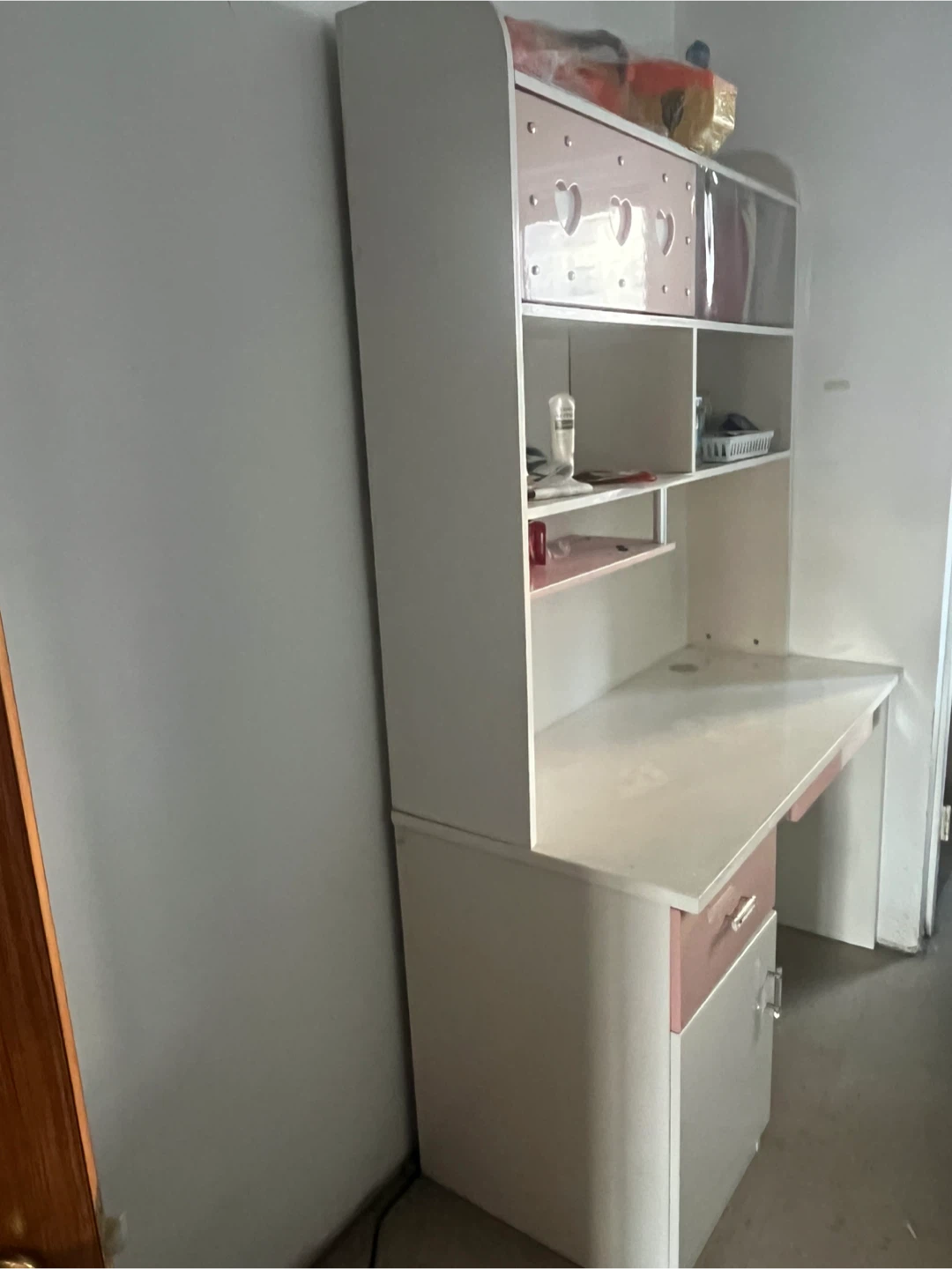 Computer Desk with Sliding Doors - White & Pink