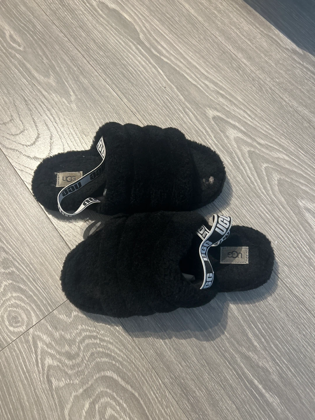 UGG Fluff Yeah Slides - Black