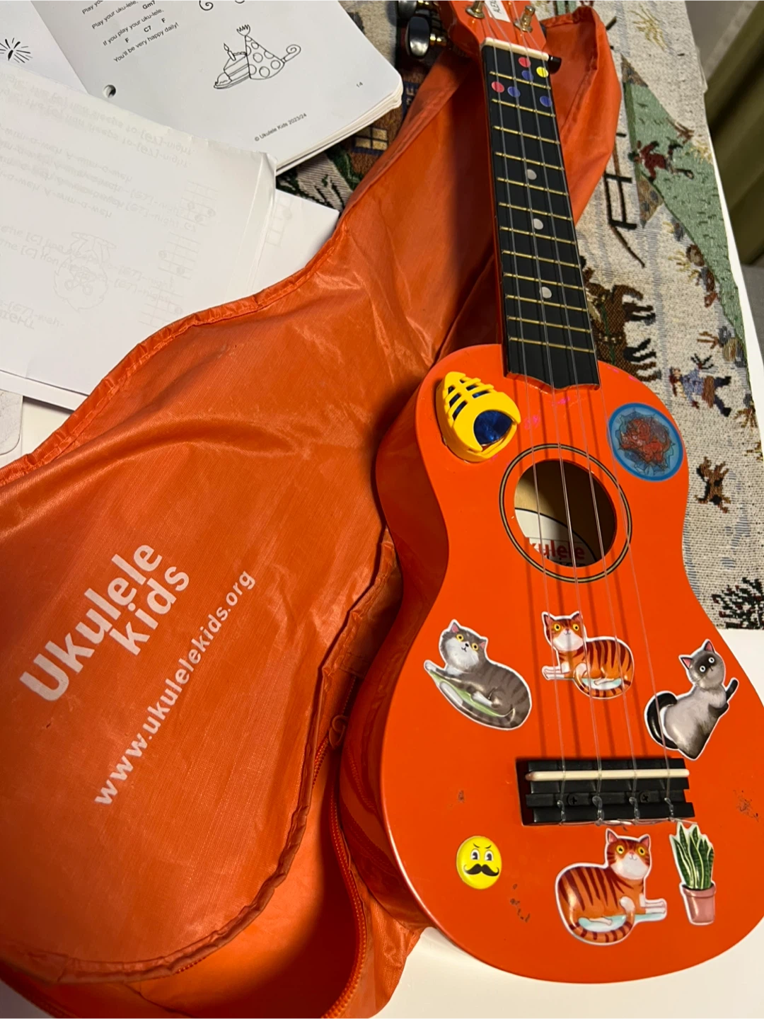 Ukulele Kids Orange Ukulele with Case - photo 3
