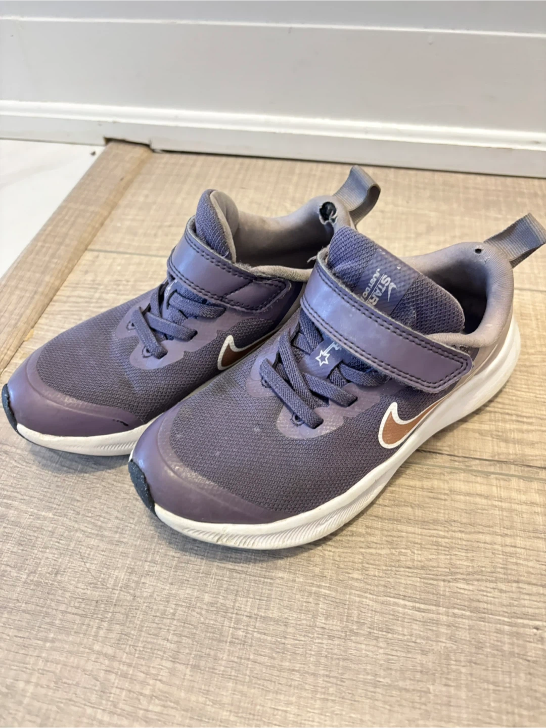 Size 12C- Nike Star Runner Kids Shoes
