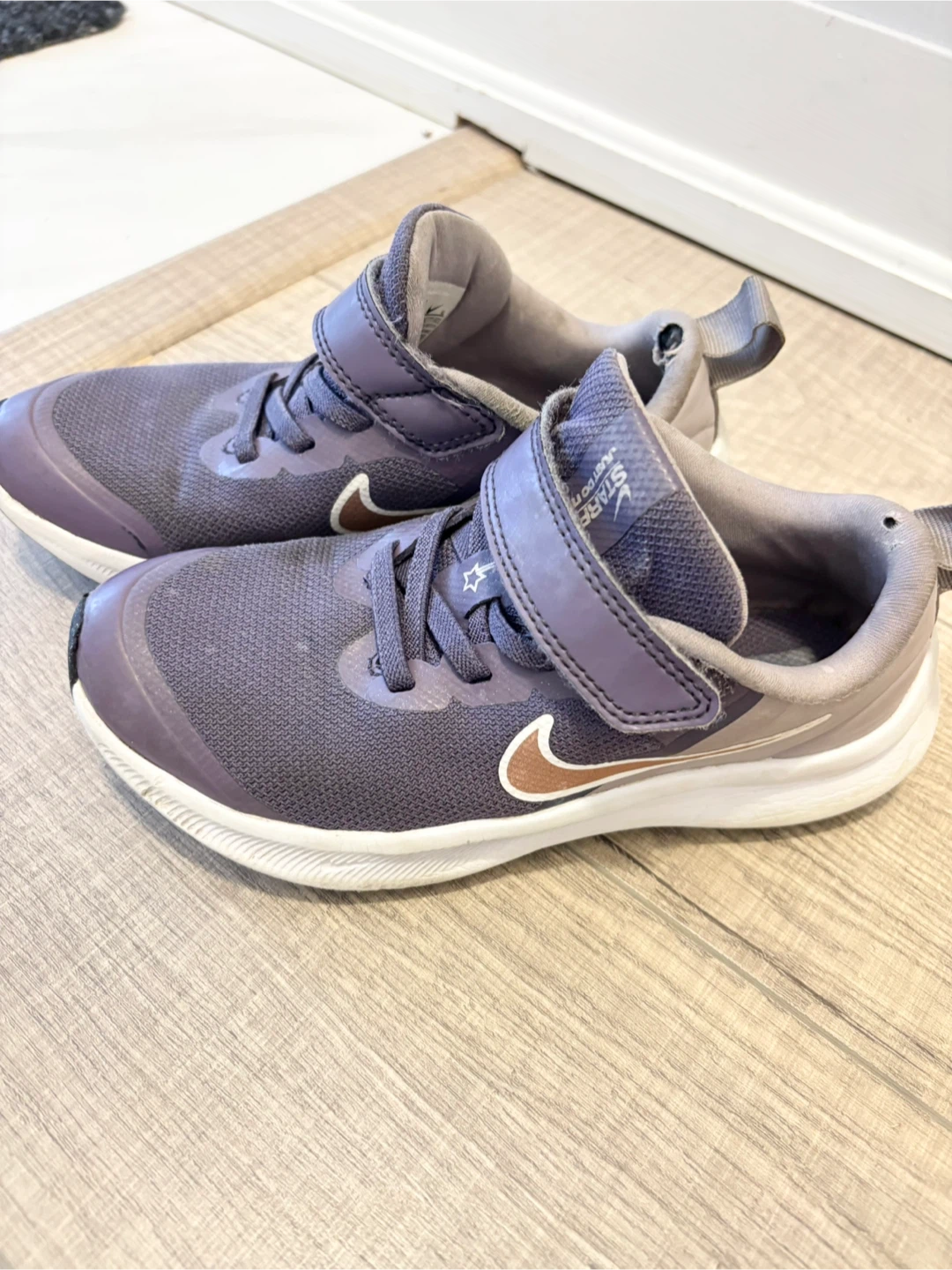 Size 12C- Nike Star Runner Kids Shoes - photo 2
