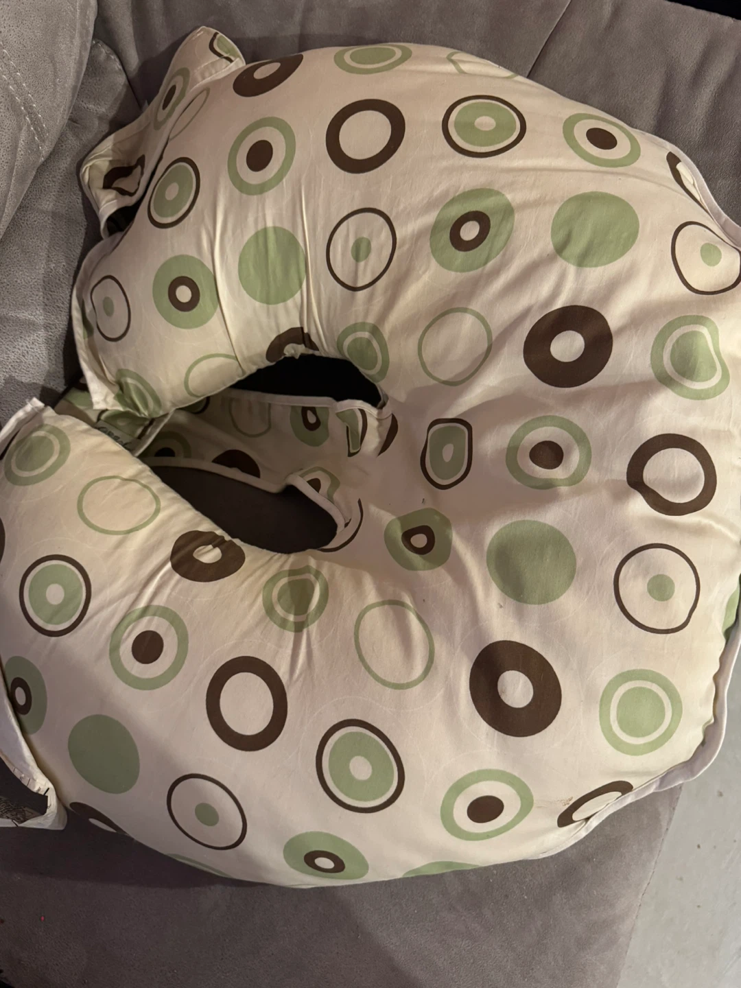 Nursing pillow