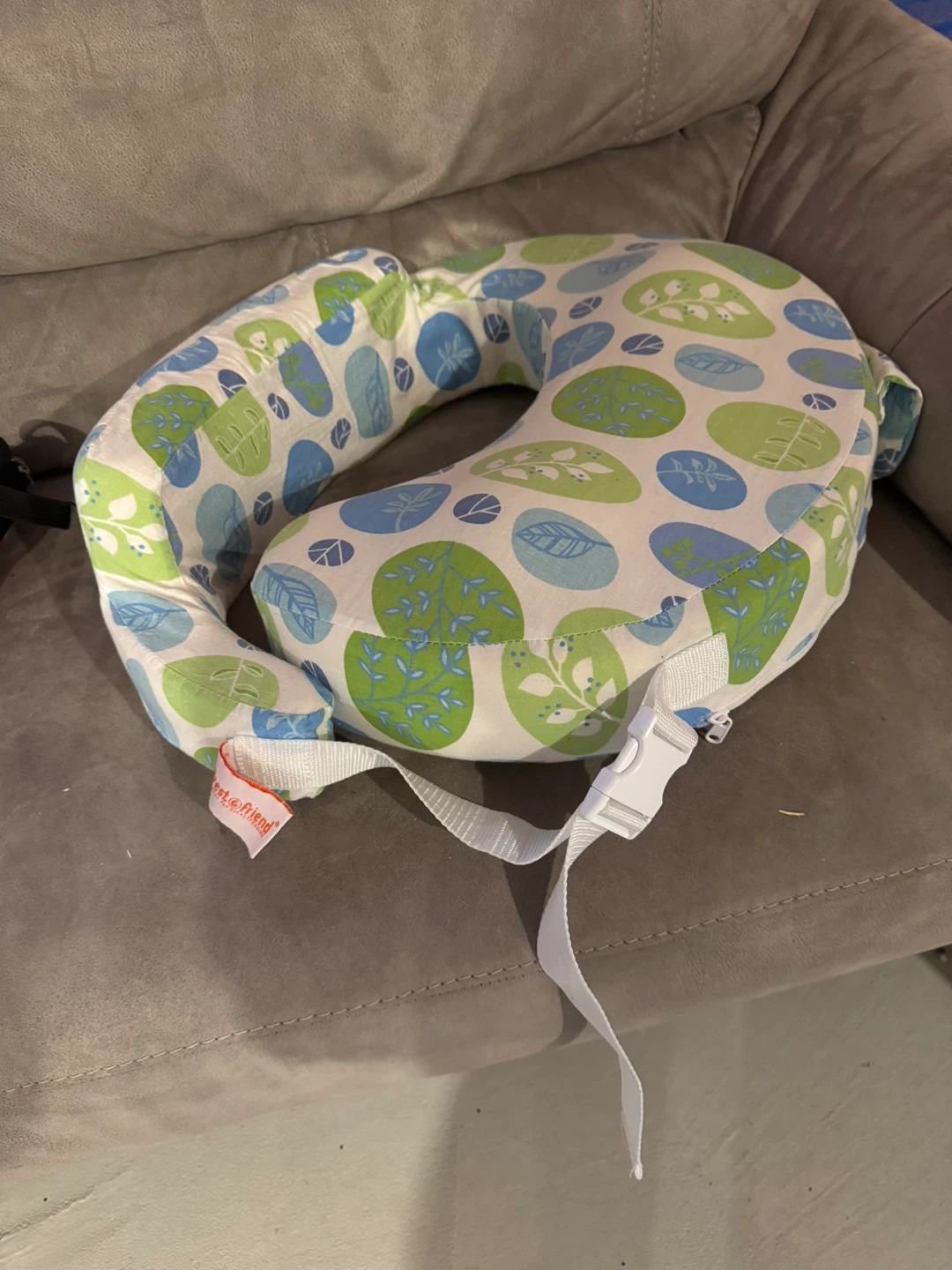 Nursing pillow