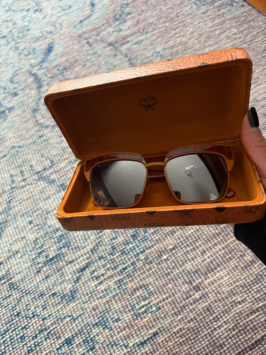 MCM MCM102S Sunglasses