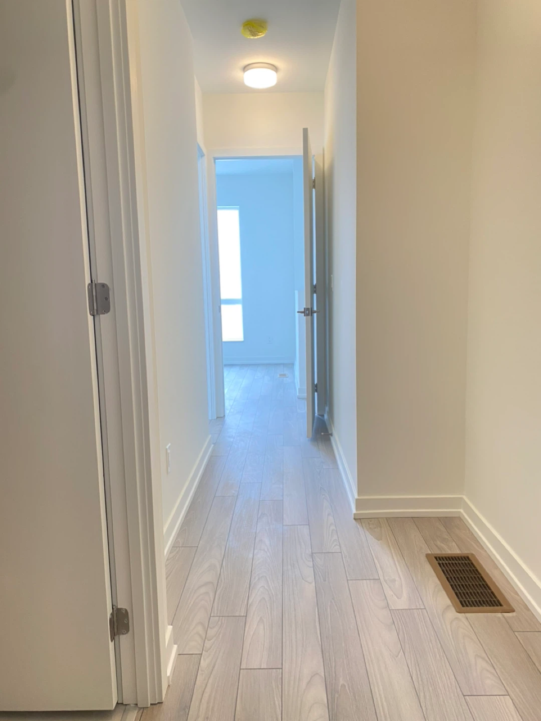 Townhouse for rent - photo 5