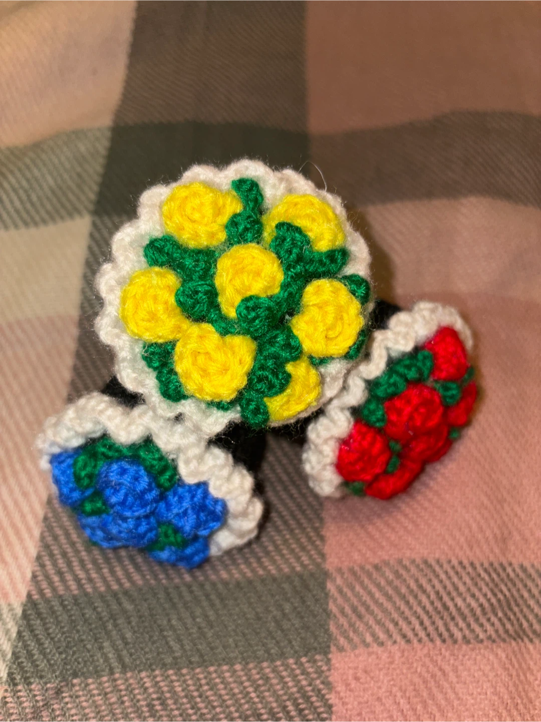 Handmade Crocheted Flower Pot Decorations - photo 4