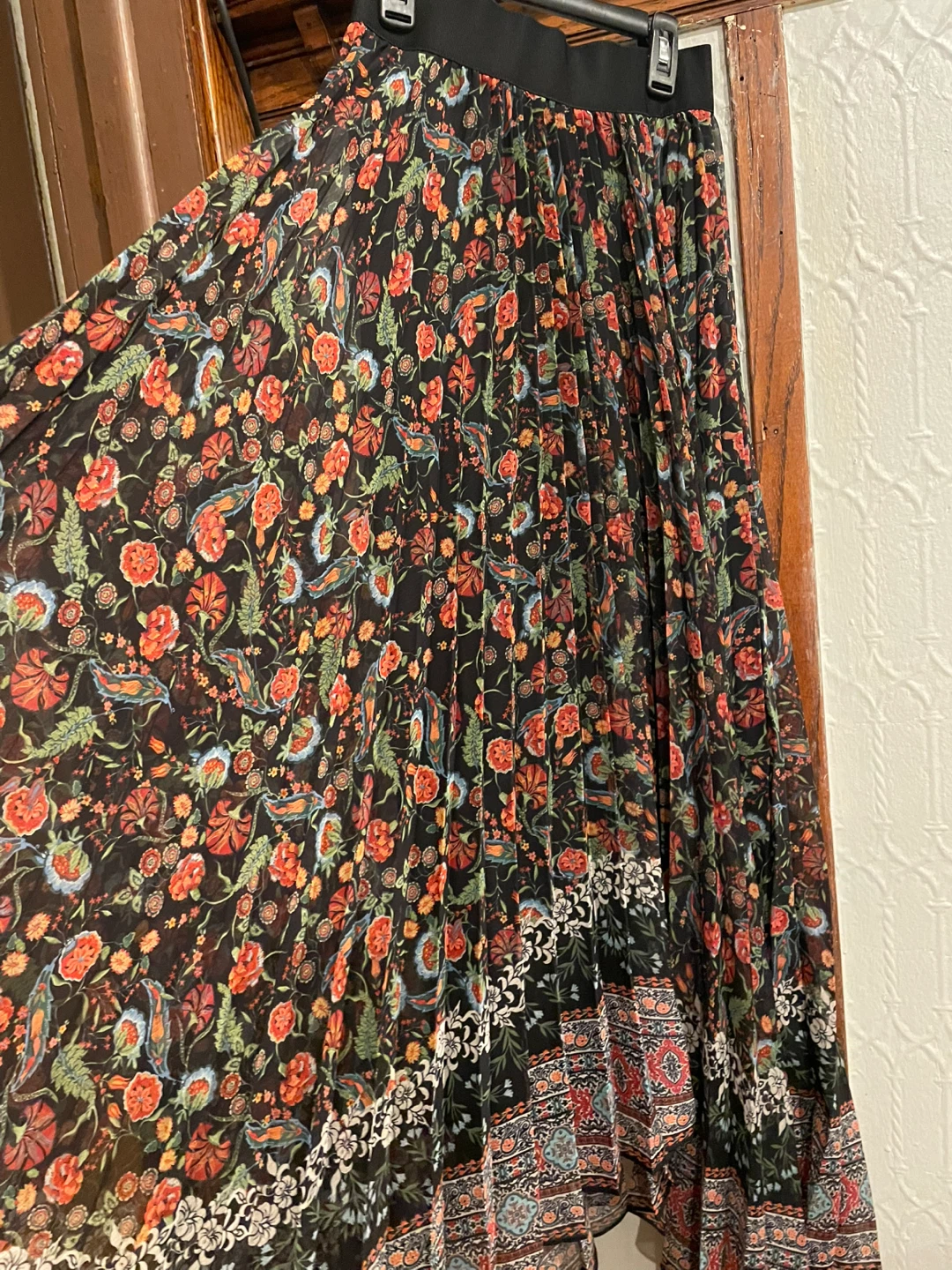 Alice + Olivia Paradise Multi Pleated Skirt - Size 0 - photo 5