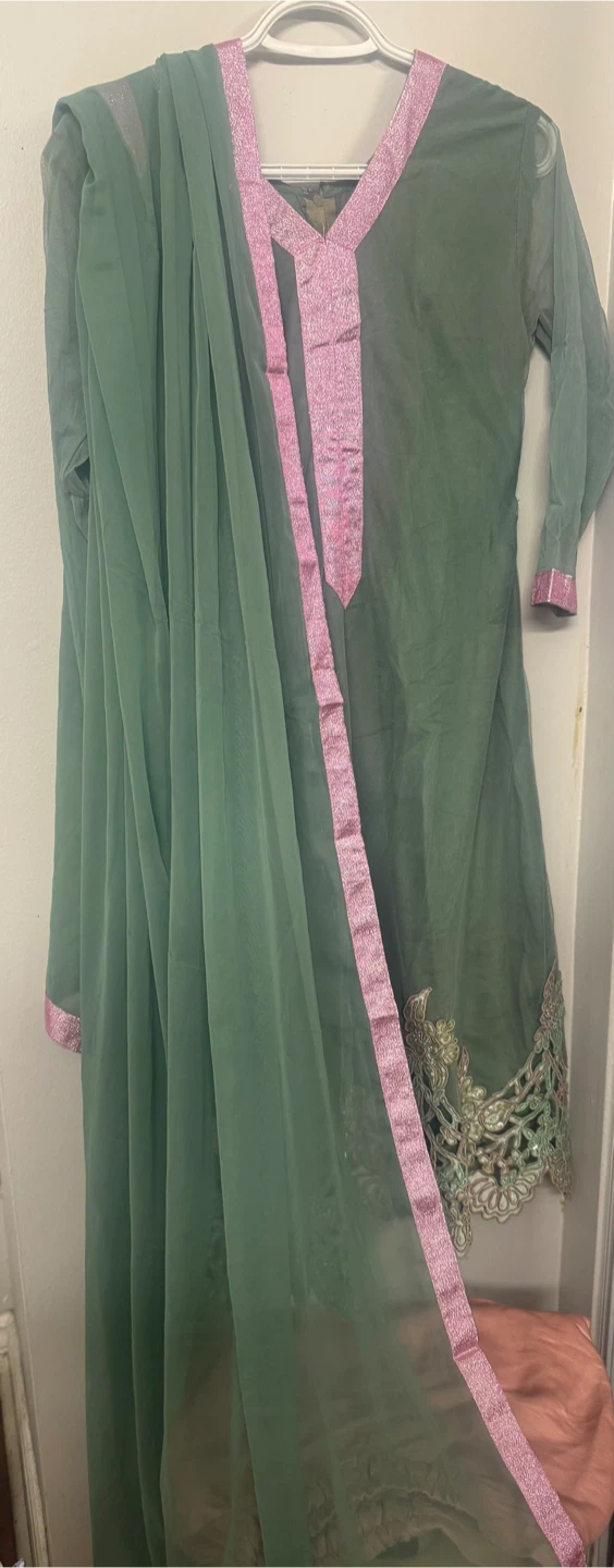 Green Salwar Kameez Suit chest 17.5”