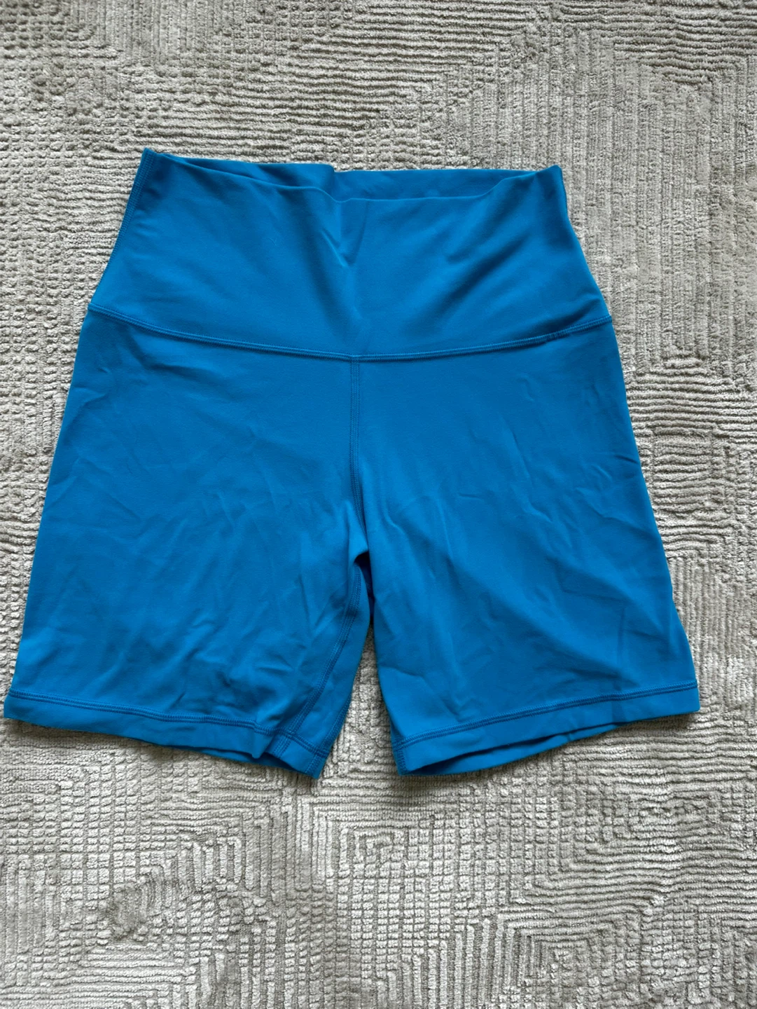 Aritzia Golden Bike Shorts - Size 10