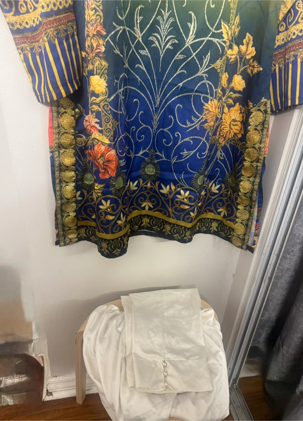 Silk Print Kurti with shalwar - photo 3