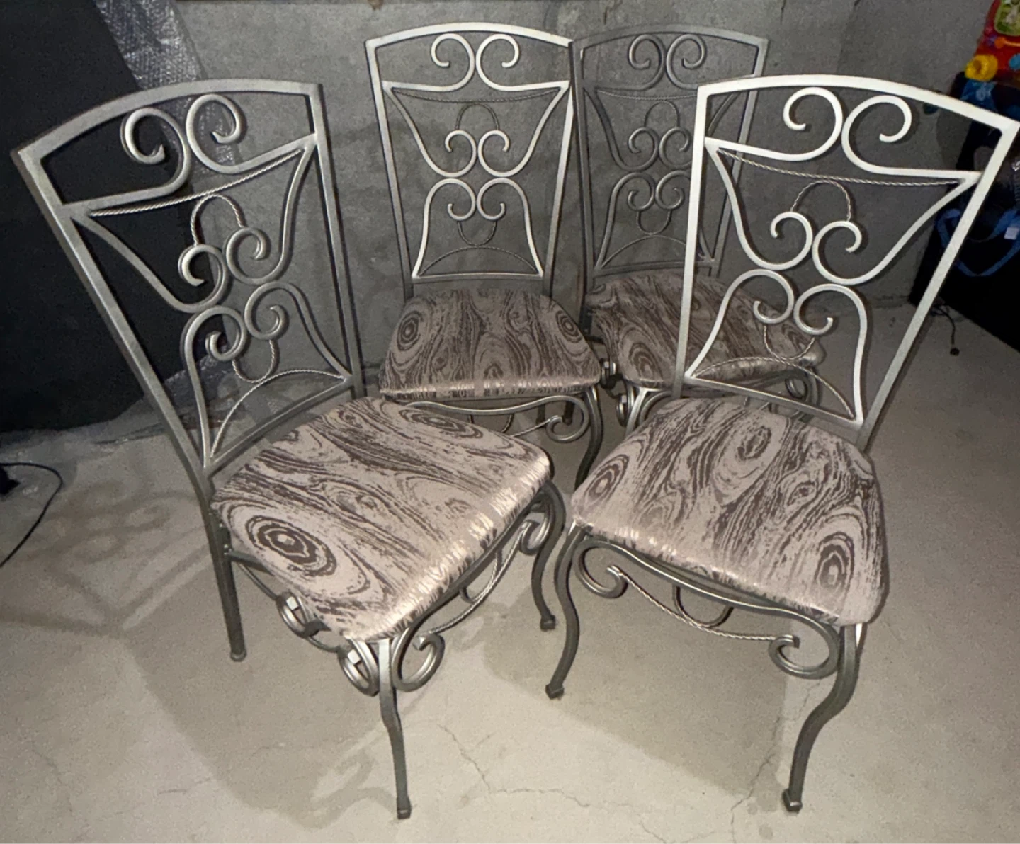 Set of 4 Metal Frame Dining Chairs