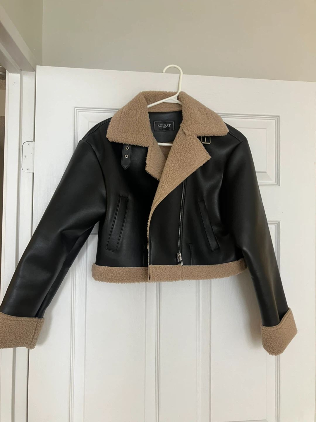 KOLEAT Black Faux Leather Cropped Aviator Jacket - photo 2