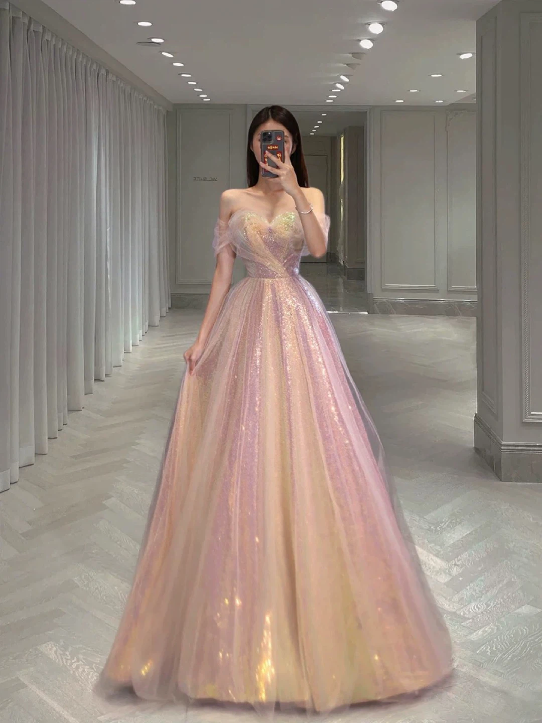 BRAND NEW 🥕 Alice Elegant Mermaid Gown Off-Shoulder Tulle