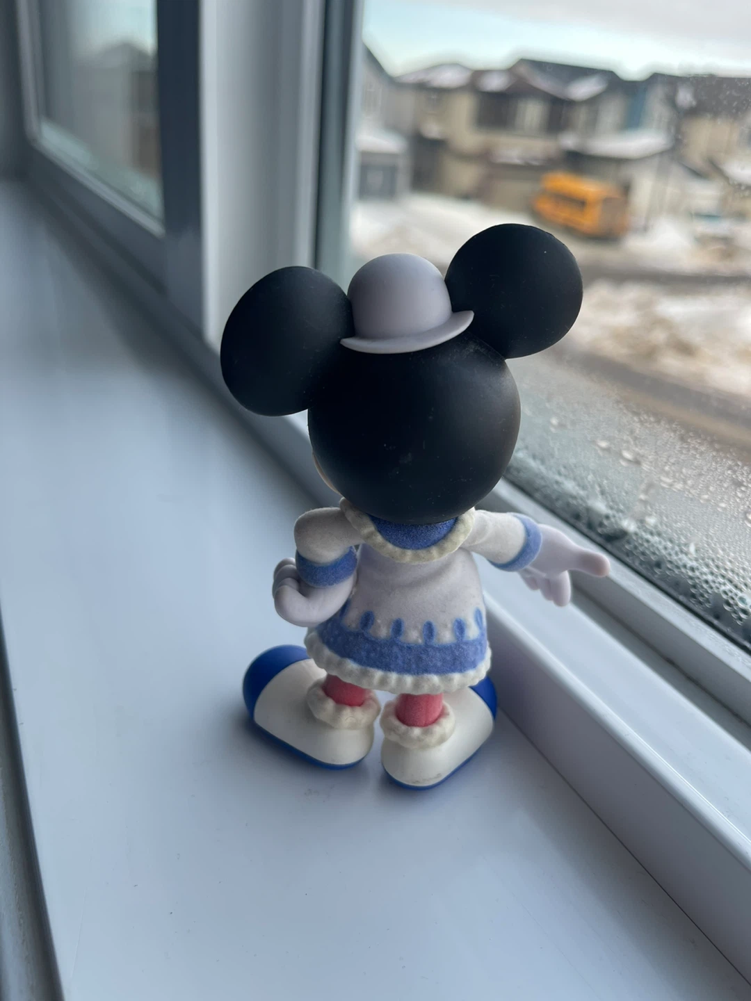 Disney Mickey Mouse Figurine - photo 2