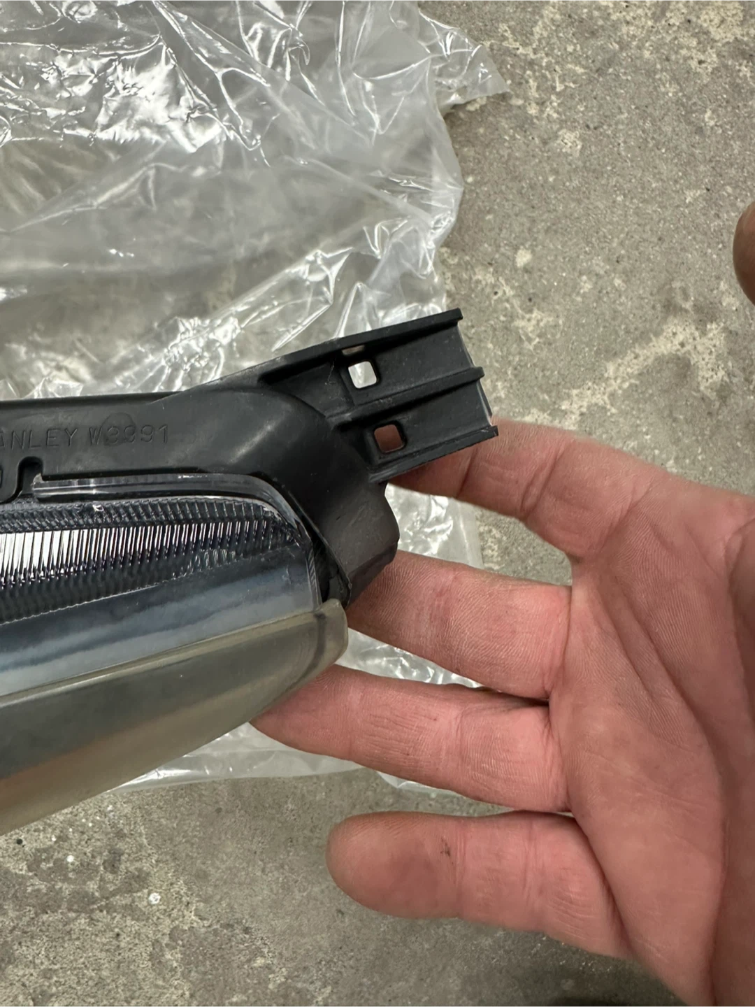 Subaru Legacy Headlight Assembly - photo 3