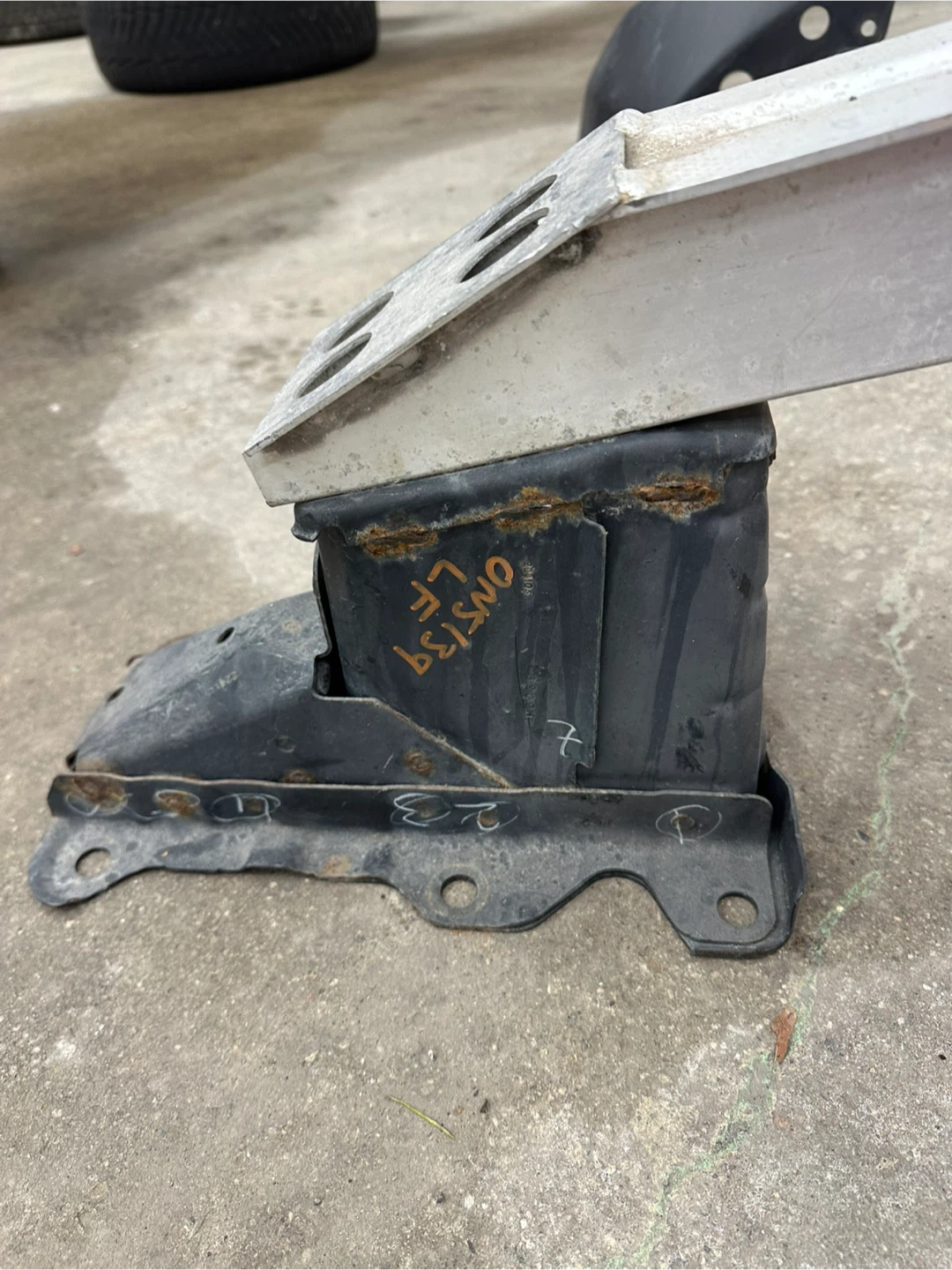2019 Honda  CRV front lower bumper and reinforcement - photo 4