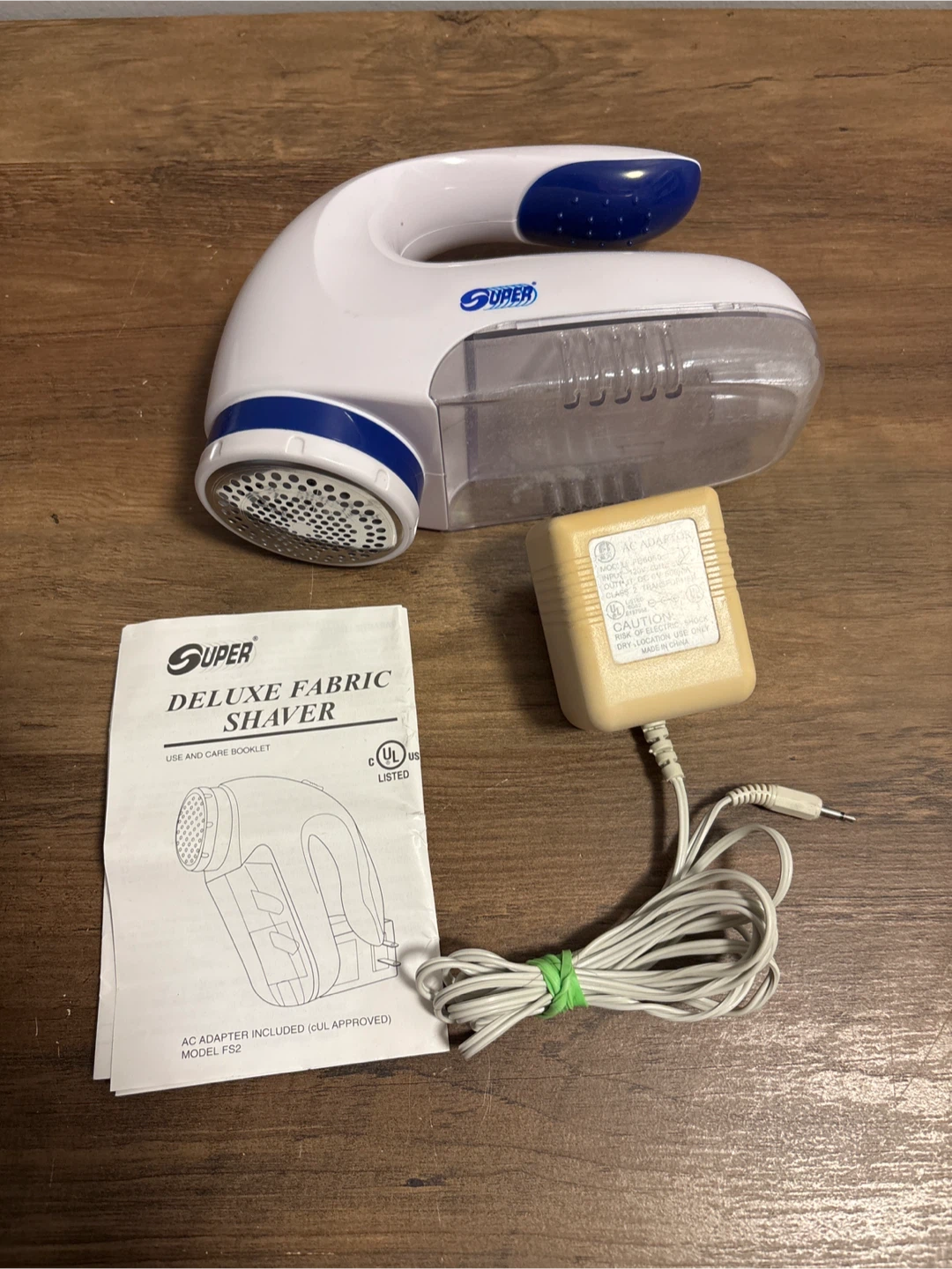 Super Deluxe Fabric Shaver Model FS2