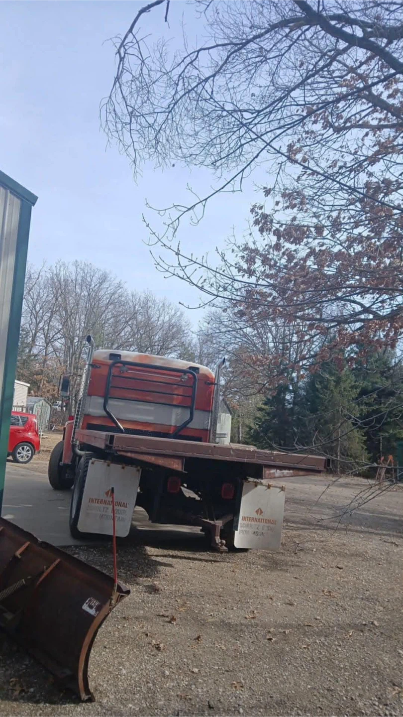 1986 international truck - photo 3