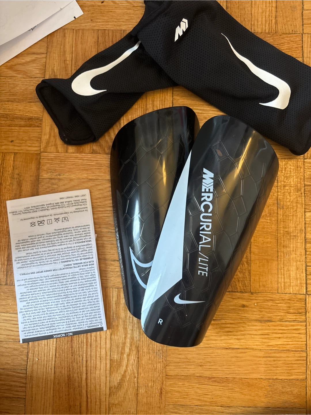Nike Mercurial Lite Shin Guards with Sleeves - photo 2