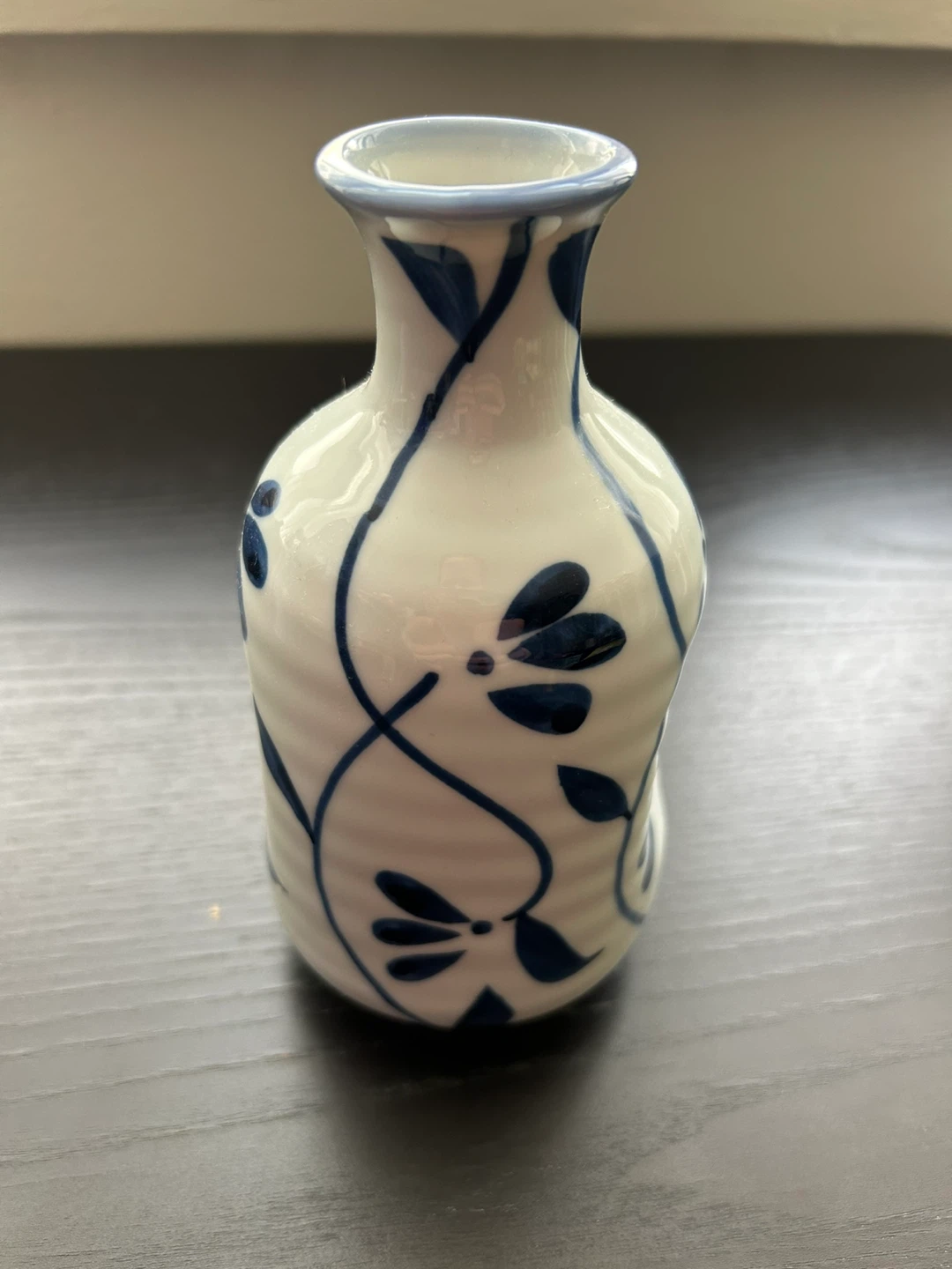Ceramic Sake Bottle Vase - White & Blue - photo 3