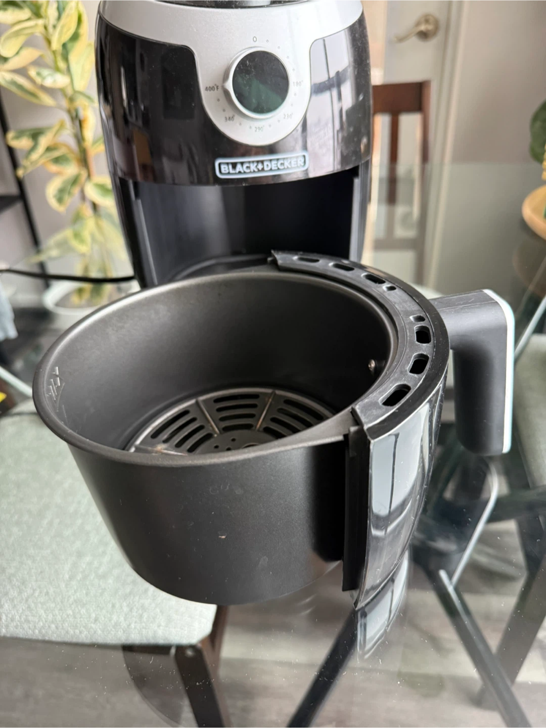 Black+Decker Air Fryer - photo 2
