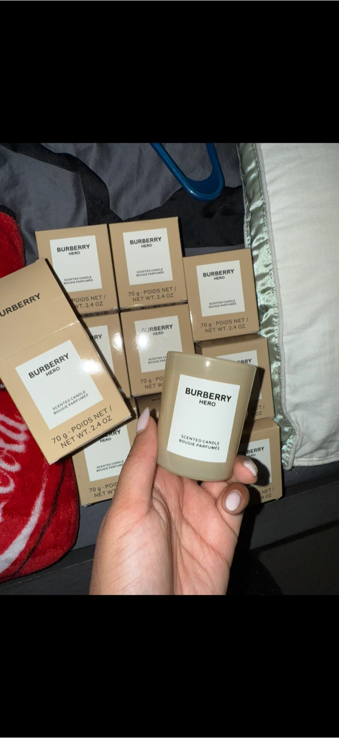 Burberry Hero Scented Candle - 70g New