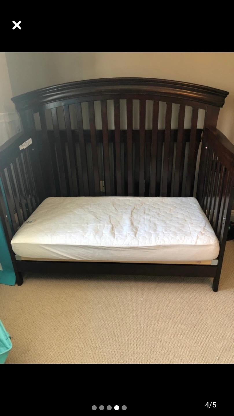 Shermag convertible crib & Sealy Baby Crib Mattress - photo 4