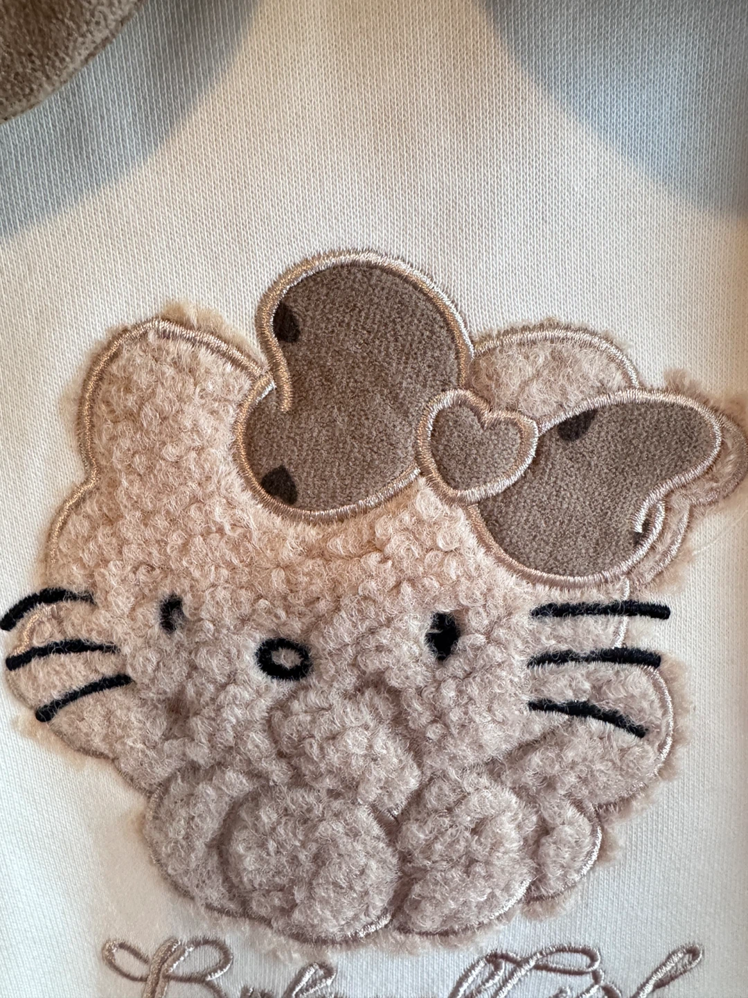 Hello Kitty Sweater & Skirt Set-Toddler size 5-6T - photo 2
