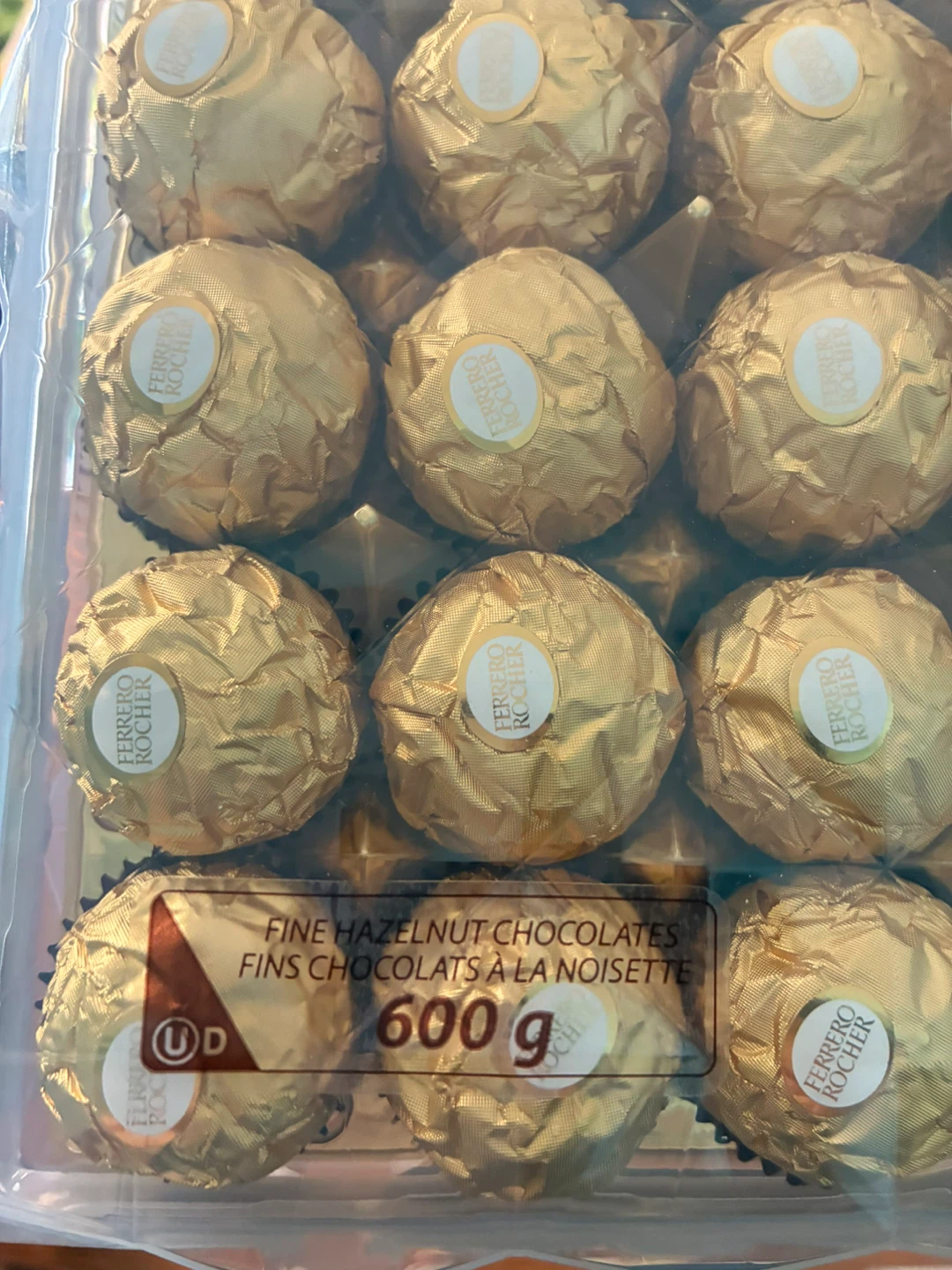 Ferrero Rocher Chocolates (600g) - OPEN TO NEGOTIATING - photo 2