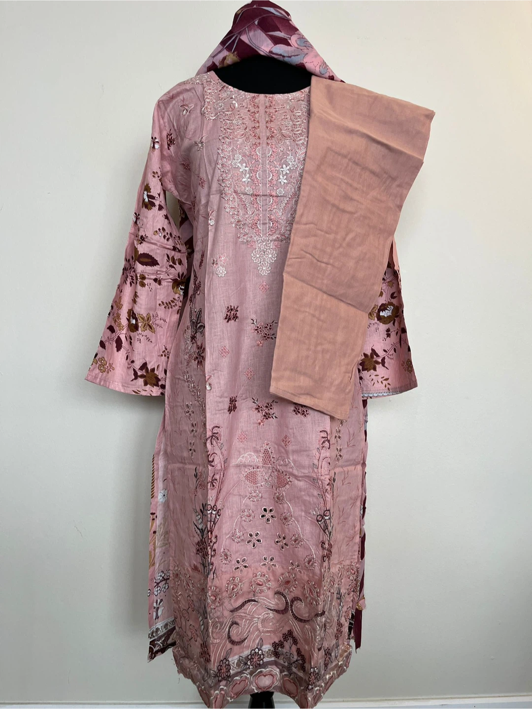 Women's Salwar Kameez Suit - photo 4