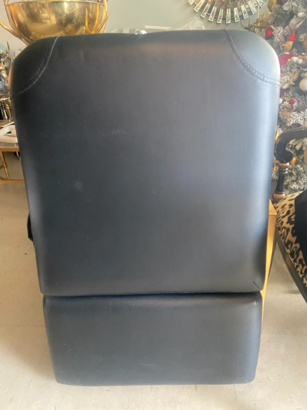 Black Leather tattoo bed - photo 2