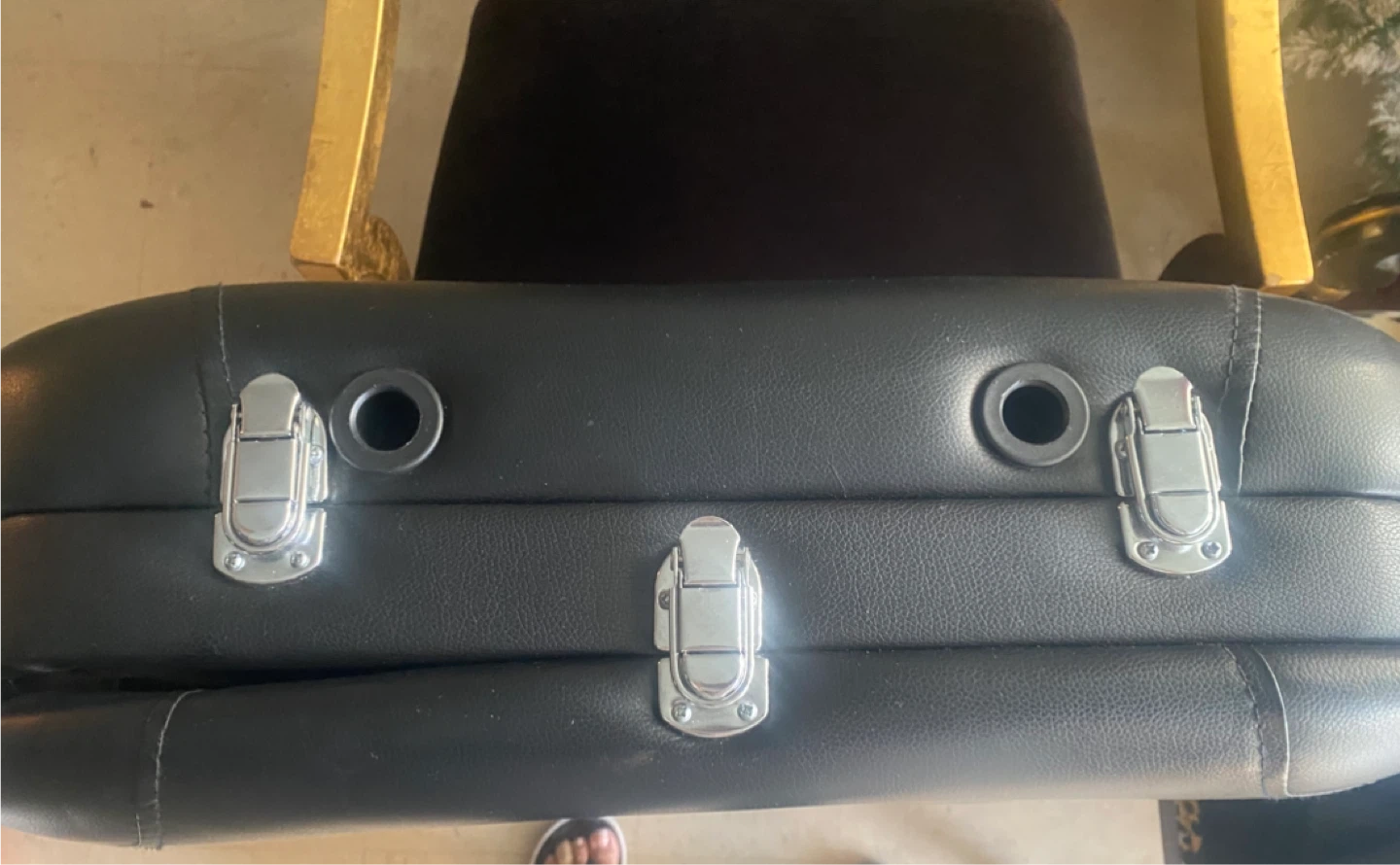 Black Leather tattoo bed