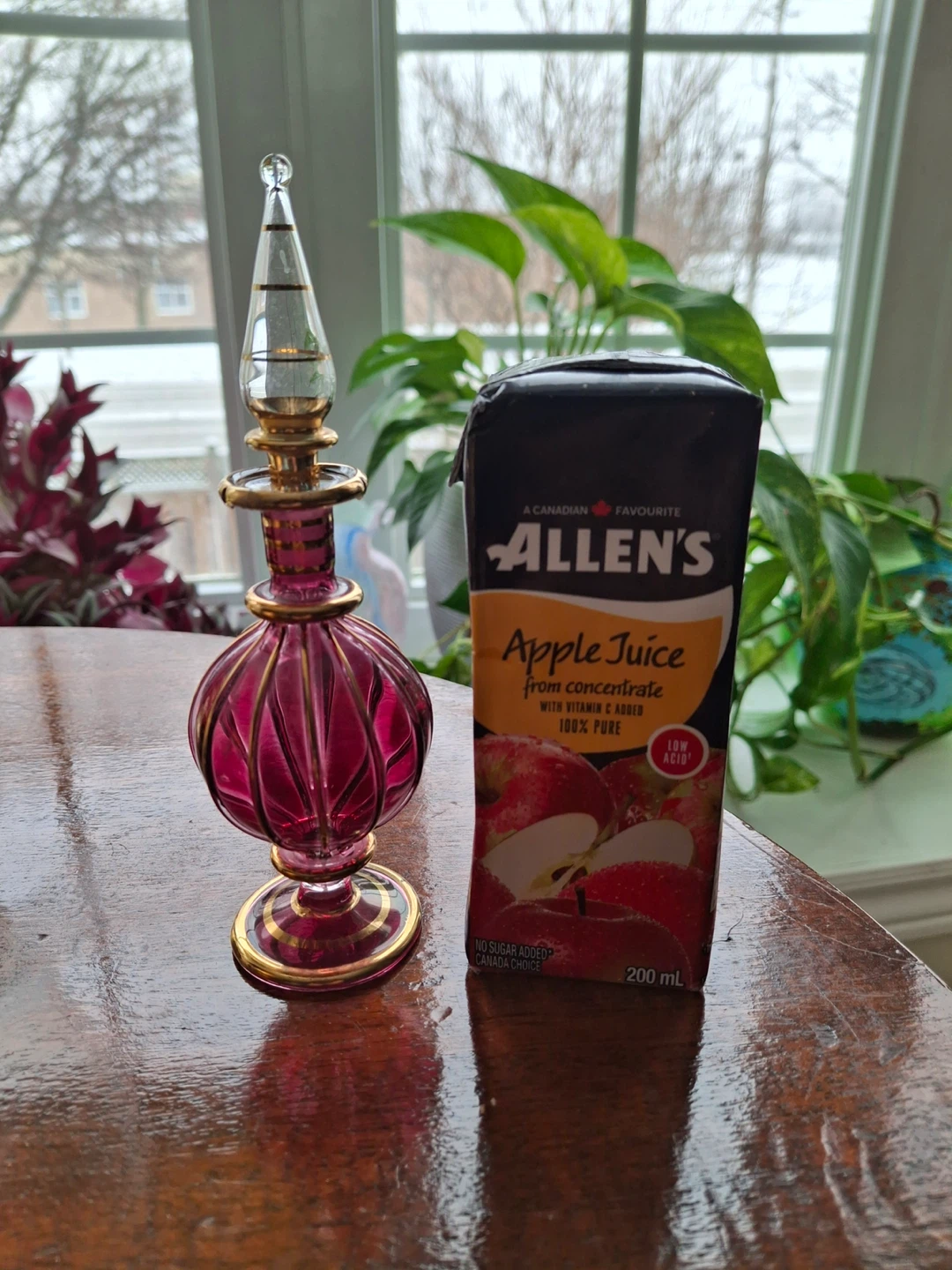 Pretty perfume bottle - photo 4