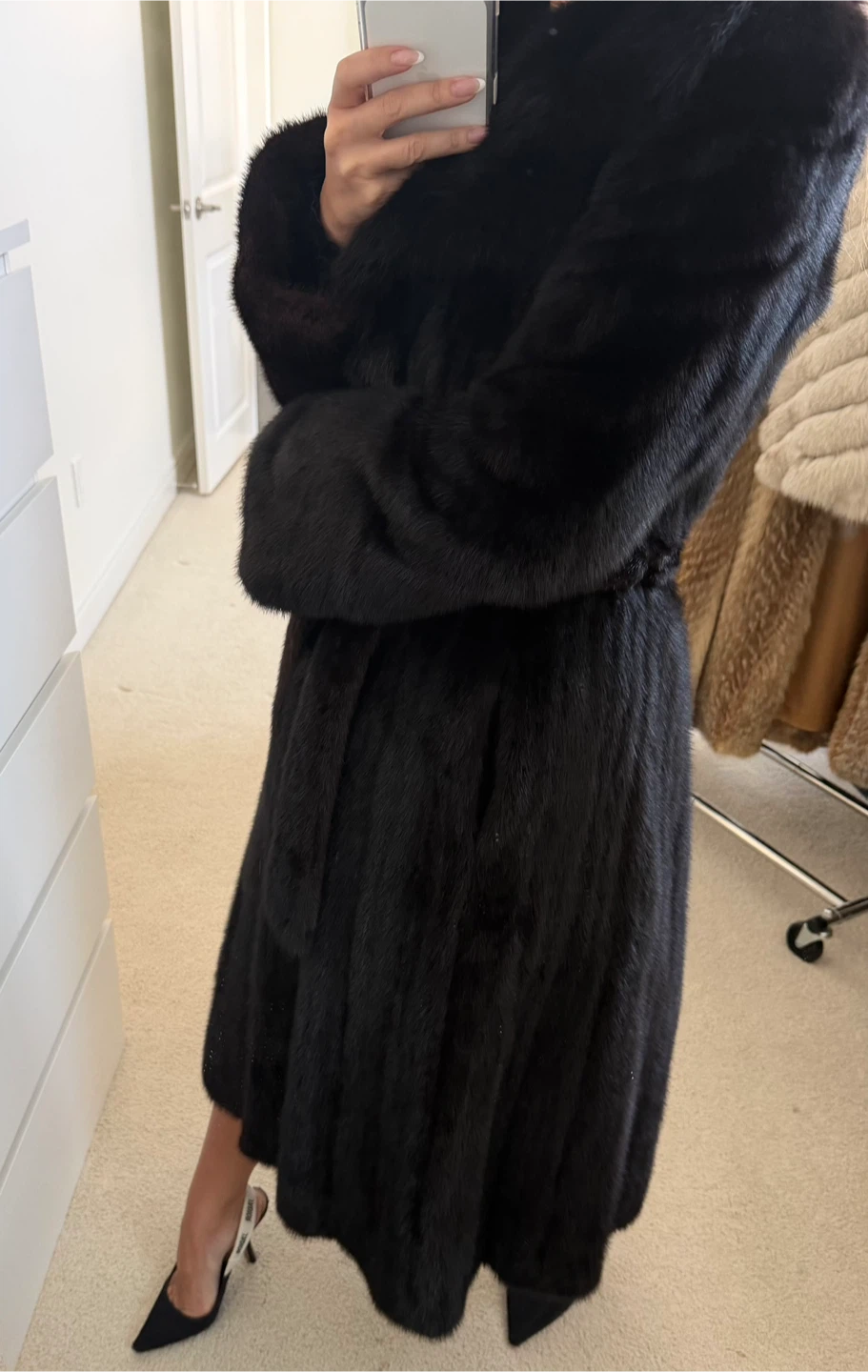Simpson's Dark Brown Mink Fur Coat - photo 2