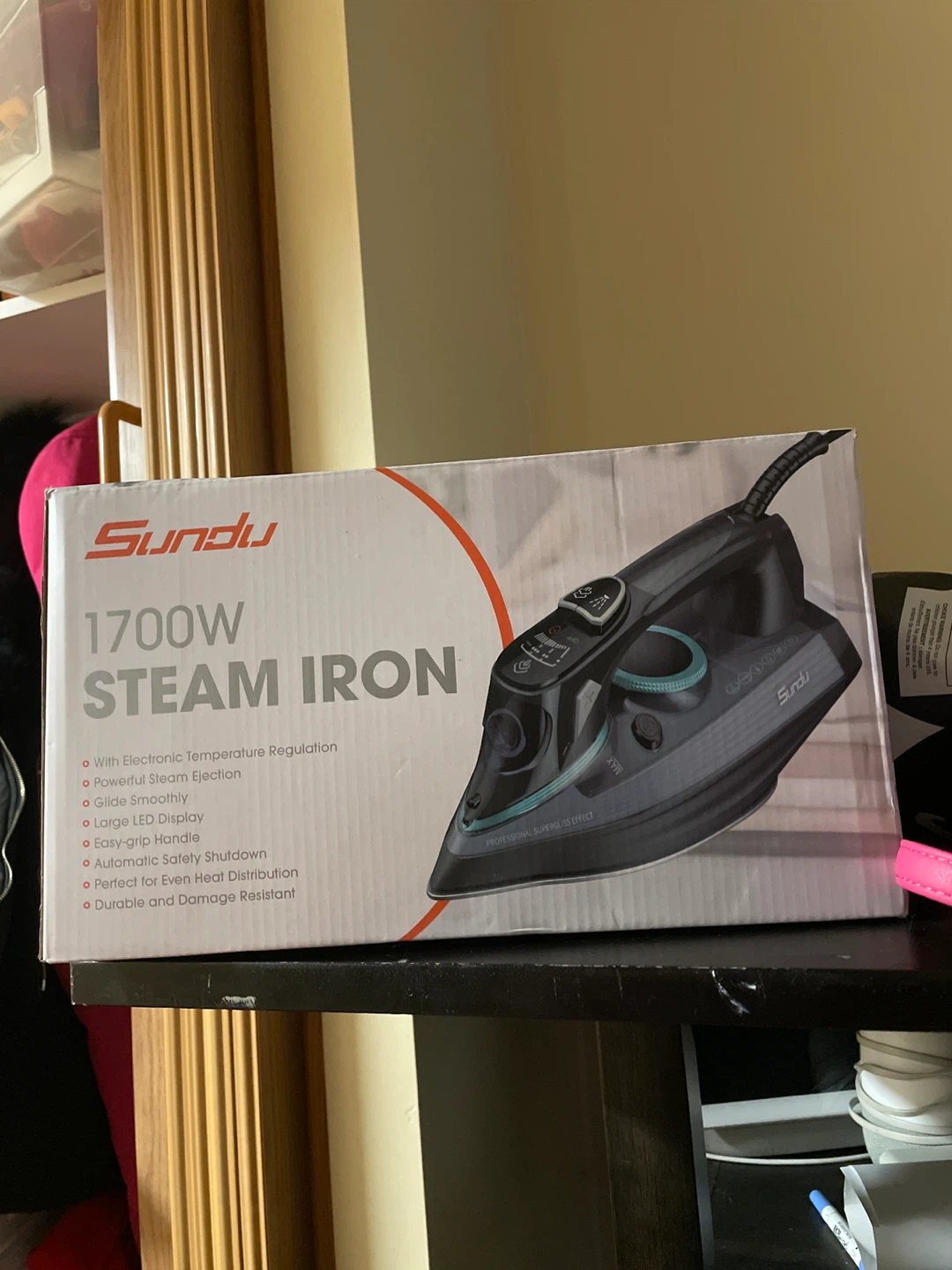Sunfu 1700W Digital Steam Iron - Like New!