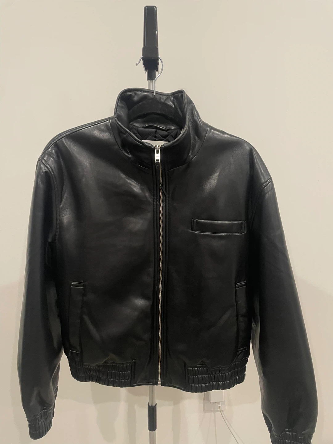 Aritzia : Wilfred Black Leather Bomber Jacket - Size S - photo 2