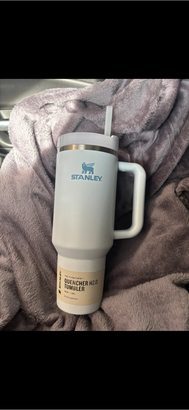 Stanley Quencher H2.0 Tumbler - 40oz