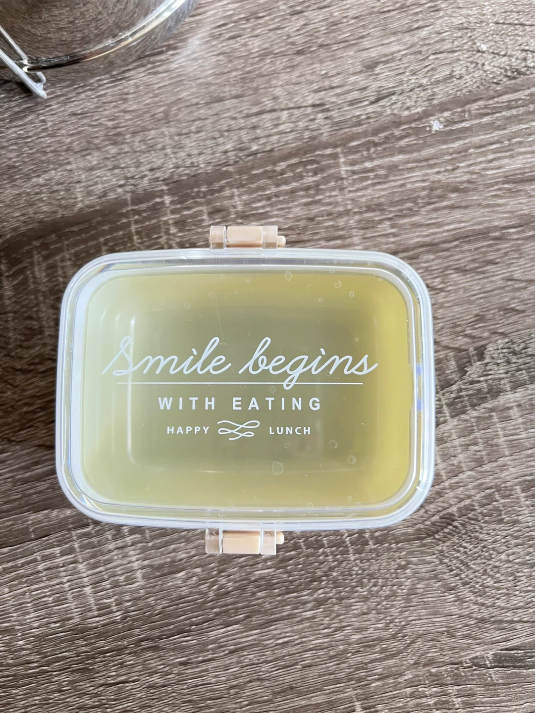 Small storage container