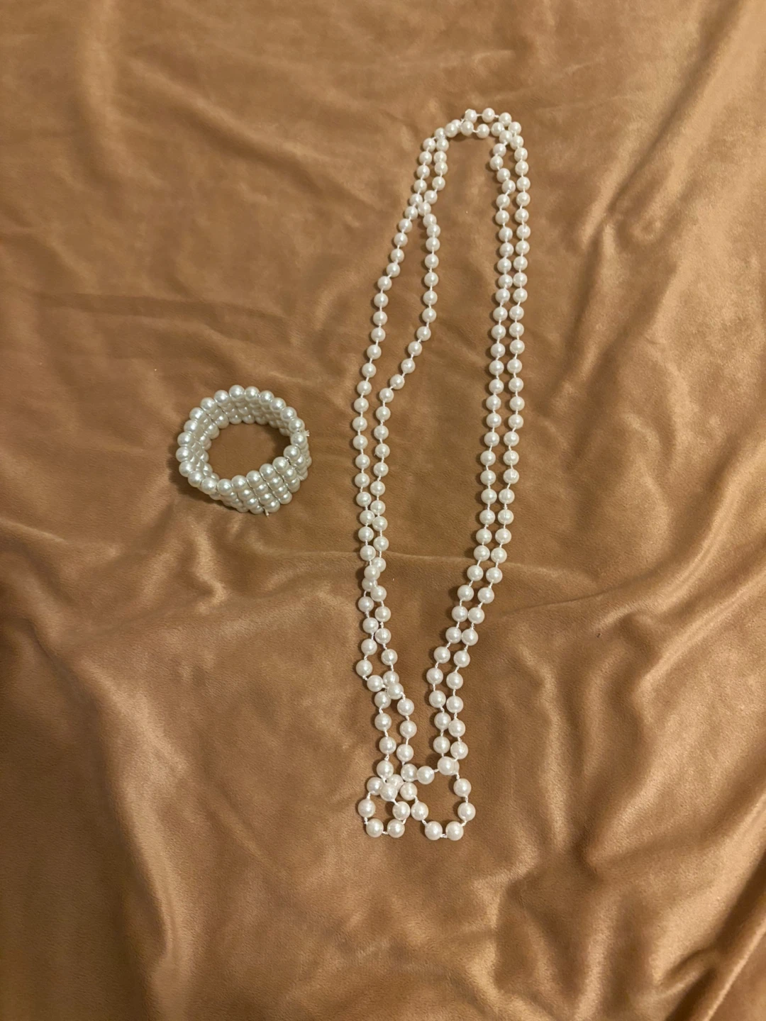 Pearl Necklace & Bracelet Set