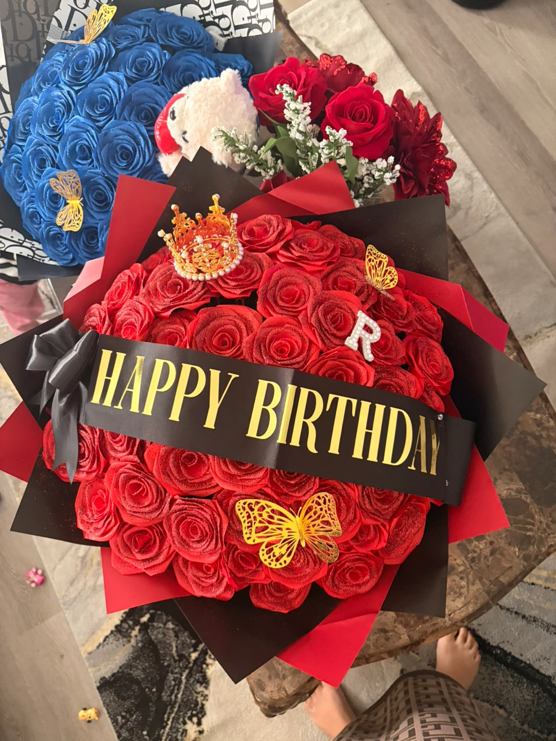 Rose Bouquet with Crown & Butterfly Decor
