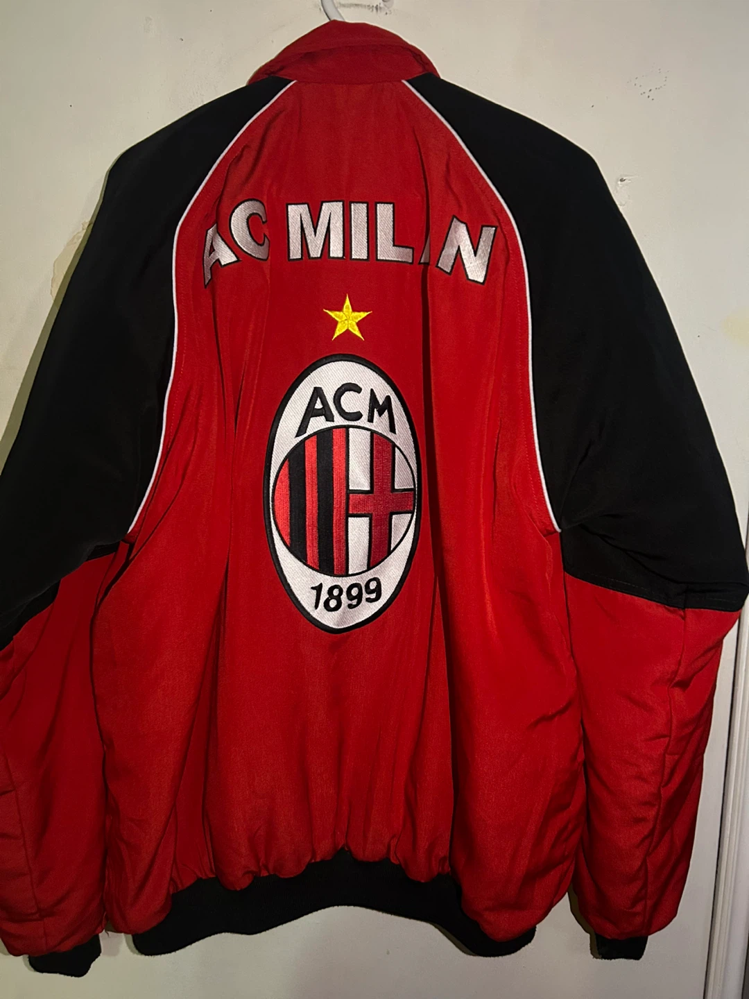 AC Milan Jacket - Size XL - photo 2
