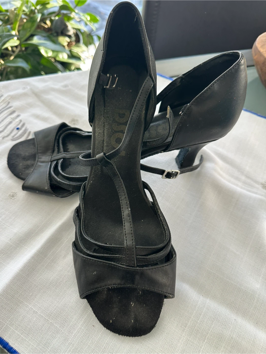 Dancelife Black Leather Dance Shoes - Size 9W