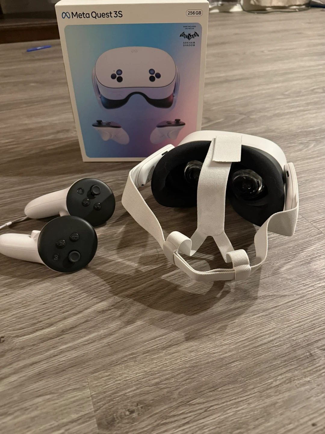 Meta Quest 3S 256GB VR Headset - Like New! - photo 3