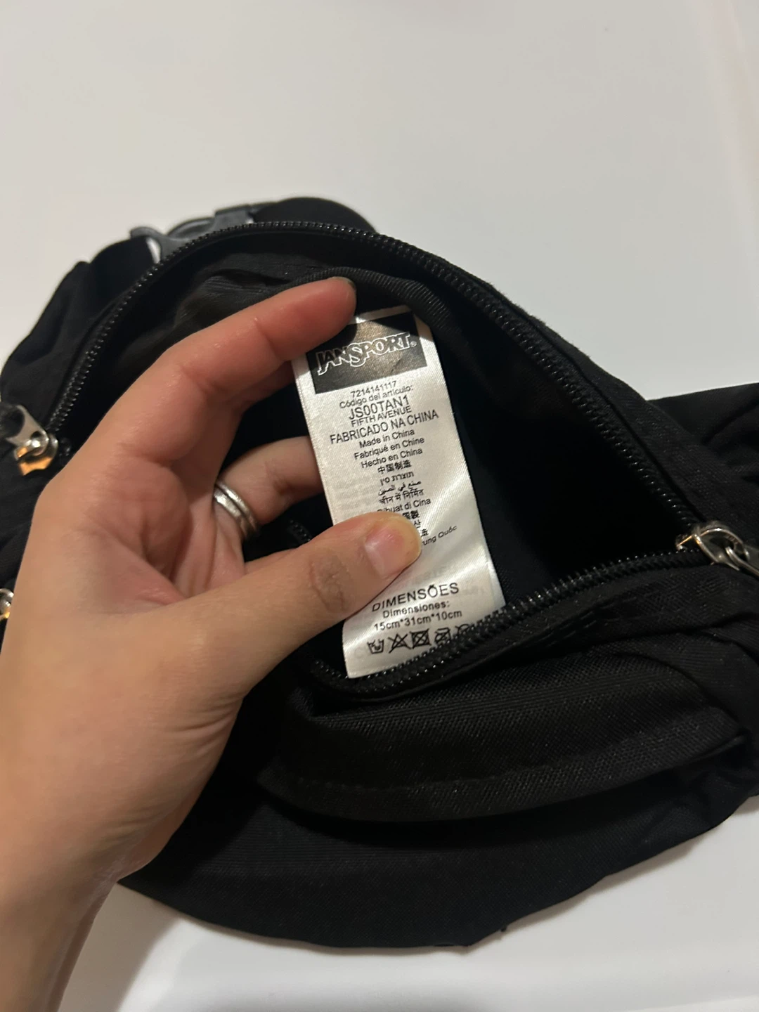 BRAND NEW JanSport Waistpack Black - photo 2